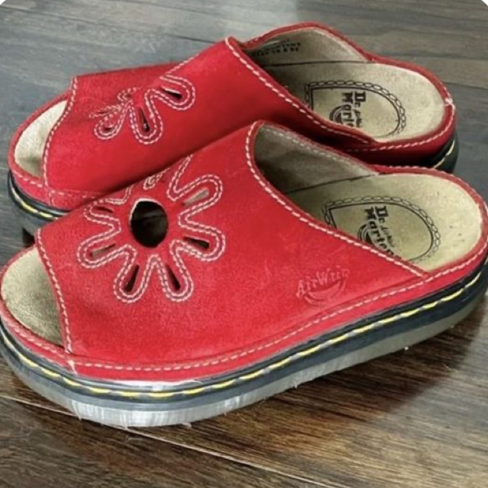 ISO DO NOT BUY - VINTAGE DR MARTENS SANDALS